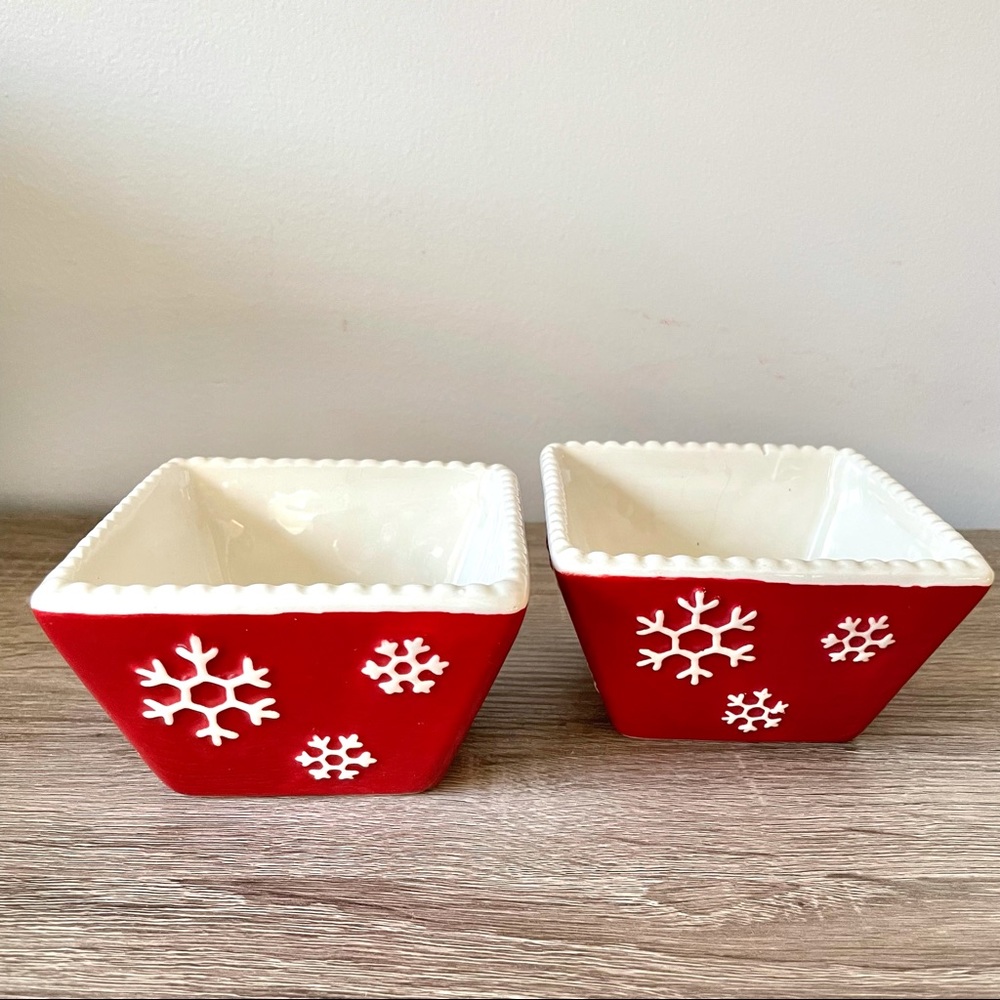 Savinio Designs – Set of 2 Square Christmas Bowls - RARE BOWLS, HTF